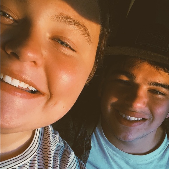 H e y 🤍 - Picture 5 of 8